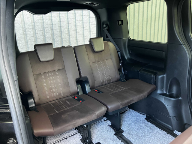 トヨタ エスクァイア 1.8 ハイブリッド Gi プレミアムパッケージの中古車