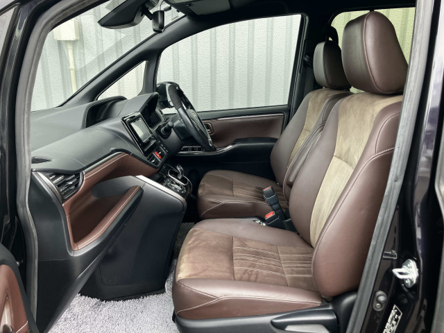 トヨタ エスクァイア 1.8 ハイブリッド Gi プレミアムパッケージの中古車