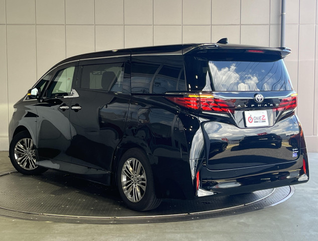 トヨタ アルファード ハイブリッド 2.5 Z E-Four 4WDの中古車