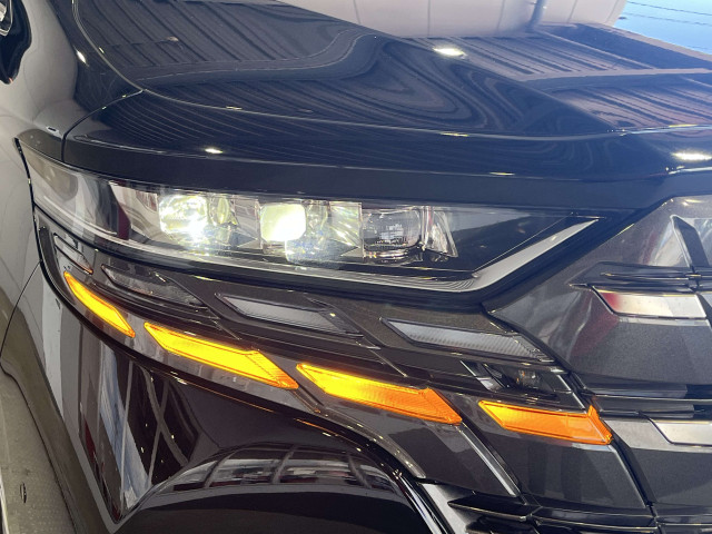 トヨタ アルファード ハイブリッド 2.5 Z E-Four 4WDの中古車
