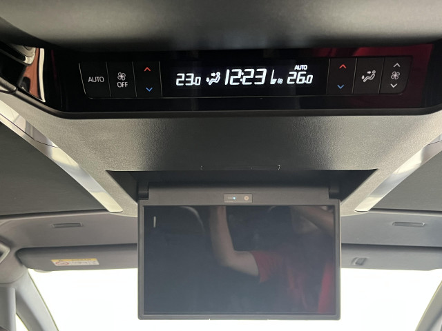 トヨタ アルファード ハイブリッド 2.5 Z E-Four 4WDの中古車