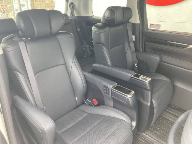 トヨタ アルファード 2.5 S Cパッケージの中古車