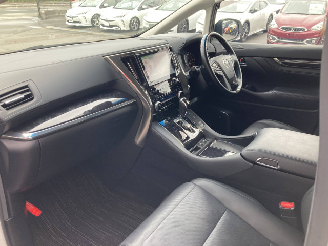 トヨタ アルファード 2.5 S Cパッケージの中古車
