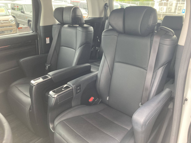 トヨタ アルファード 2.5 S Cパッケージの中古車