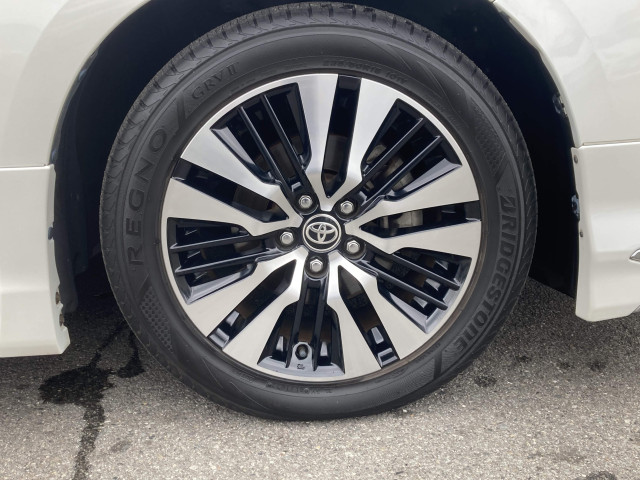 トヨタ アルファード 2.5 S Cパッケージの中古車