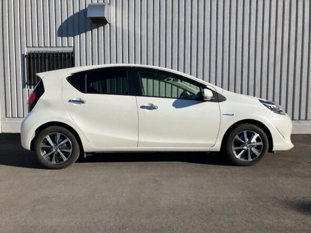 トヨタ アクア 1.5 S スタイルブラックの中古車