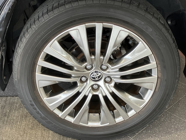 トヨタ ハリアー 2.0 Z レザーパッケージ 4WDの中古車