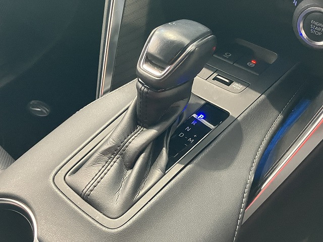 トヨタ ハリアー 2.0 Z レザーパッケージ 4WDの中古車