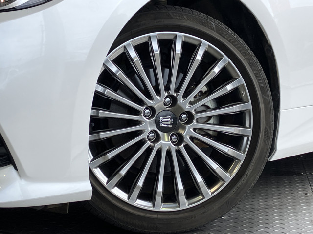 トヨタ クラウンハイブリッド ハイブリッド 2.5 Gの中古車