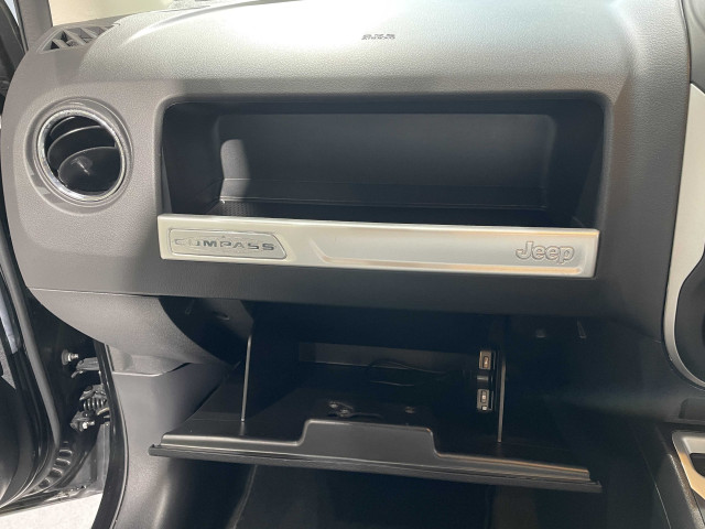 ジープ コンパス ノース 4WDの中古車