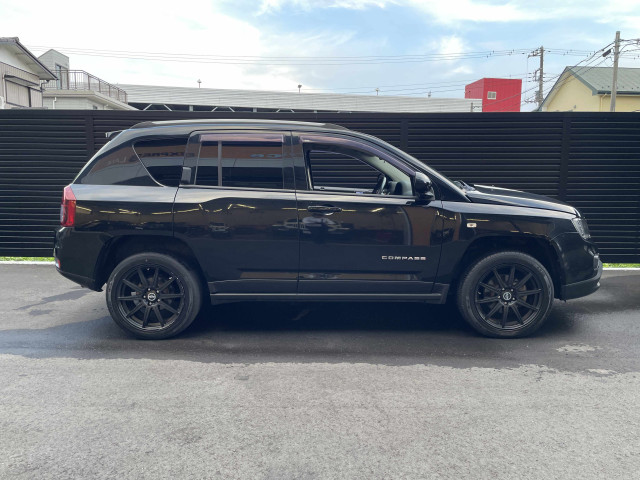 ジープ コンパス ノース 4WDの中古車