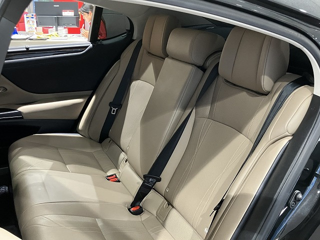 レクサス ES 300h バージョンLの中古車