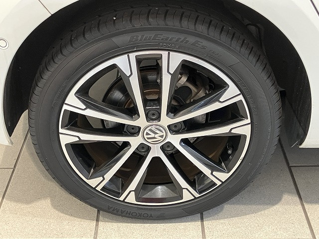 フォルクスワーゲン ゴルフ TSI コンフォートライン マイスターの中古車