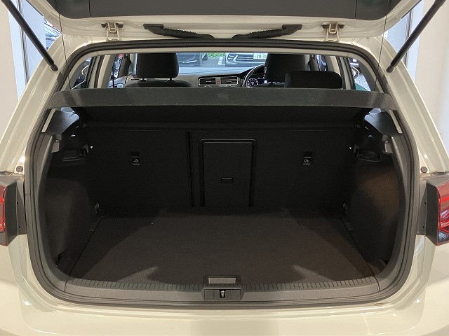 フォルクスワーゲン ゴルフ TSI コンフォートライン マイスターの中古車