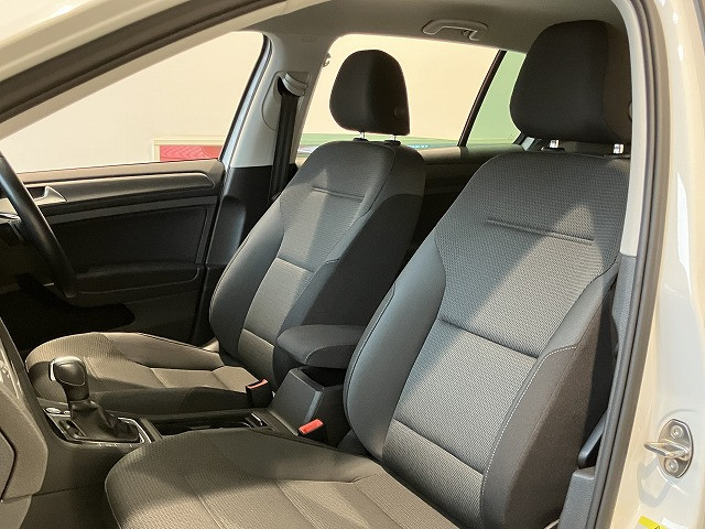 フォルクスワーゲン ゴルフ TSI コンフォートライン マイスターの中古車
