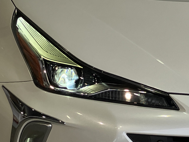 トヨタ プリウス 1.8 S ツーリングセレクションの中古車
