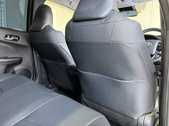 トヨタ プリウス 1.8 S ツーリングセレクションの中古車