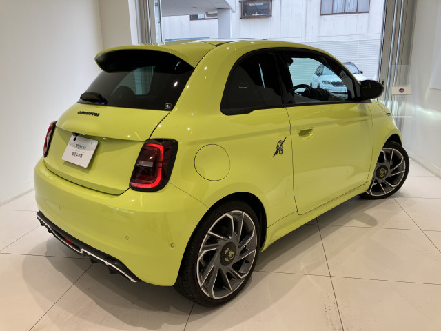 アバルト 500E ツーリズモの中古車