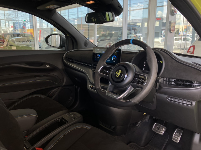 アバルト 500E ツーリズモの中古車