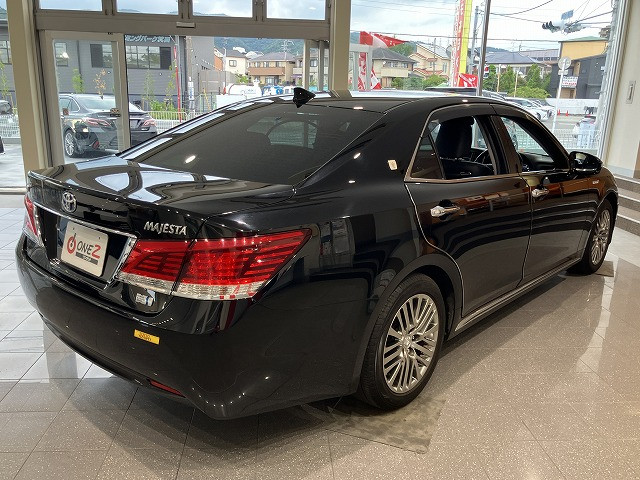 トヨタ クラウンマジェスタ 3.5 Fバージョンの中古車
