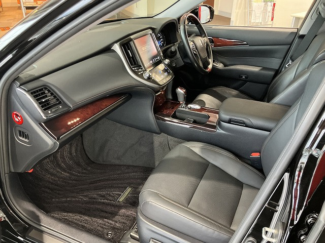トヨタ クラウンマジェスタ 3.5 Fバージョンの中古車