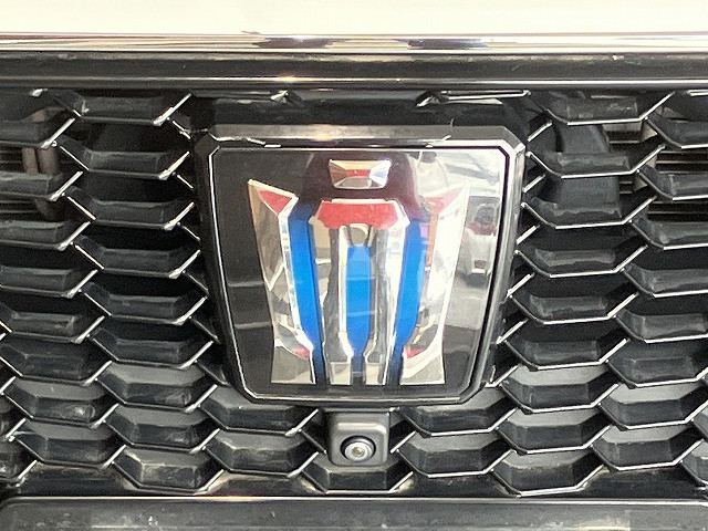 トヨタ クラウン ハイブリッド 2.5 RS アドバンス Four 4WDの中古車