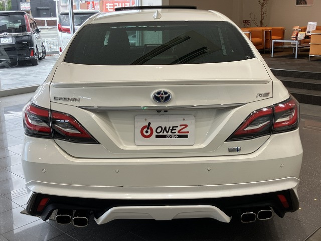 トヨタ クラウン ハイブリッド 2.5 RS アドバンス Four 4WDの中古車