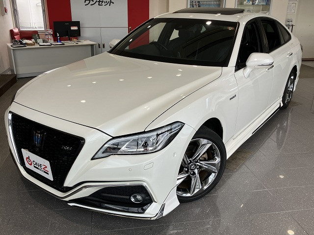 トヨタ クラウン ハイブリッド 2.5 RS アドバンス Four 4WDの中古車