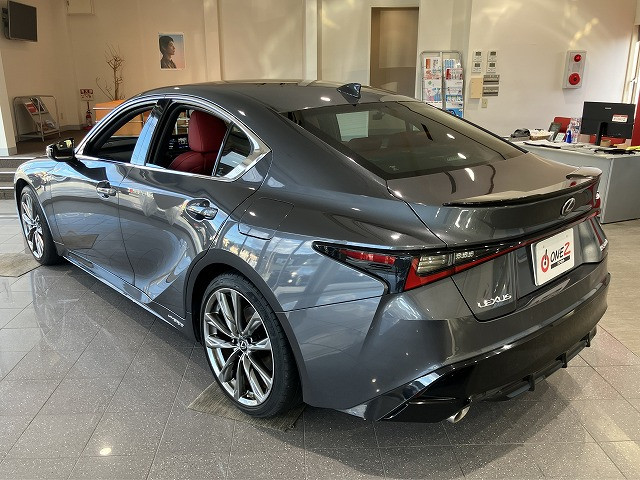 レクサス IS 300h Fスポーツの中古車