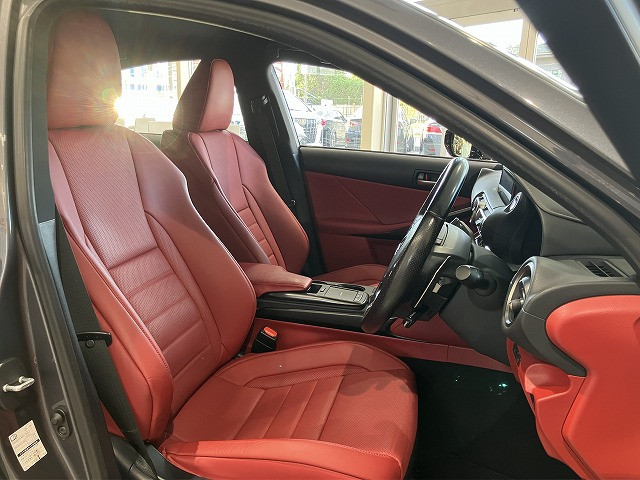 レクサス IS 300h Fスポーツの中古車