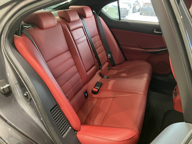 レクサス IS 300h Fスポーツの中古車