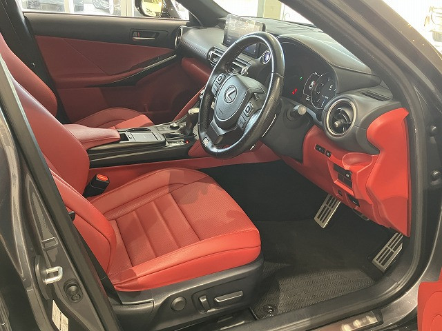 レクサス IS 300h Fスポーツの中古車