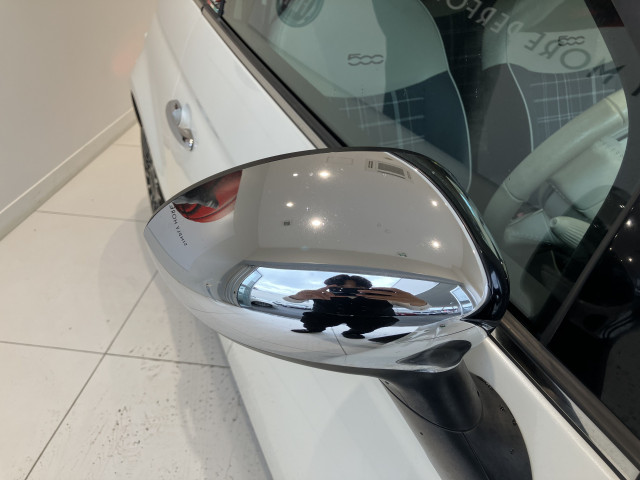 フィアット 500C ツインエアー ラウンジの中古車