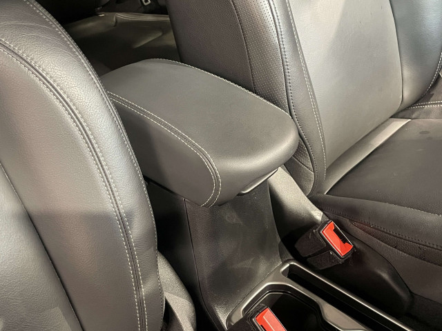 ジープ レネゲード リミテッドの中古車
