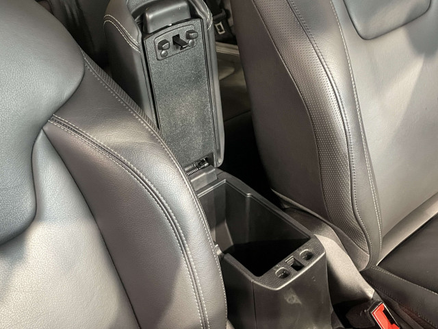 ジープ レネゲード リミテッドの中古車