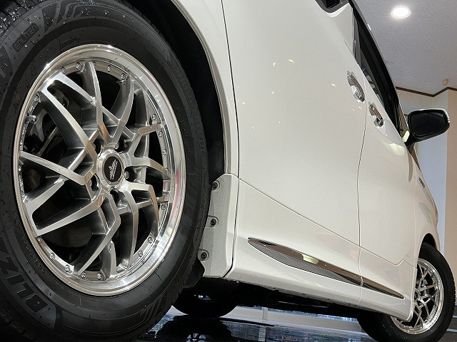 トヨタ アルファード ハイブリッド 2.5 SR Cパッケージ E-Four 4WDの中古車