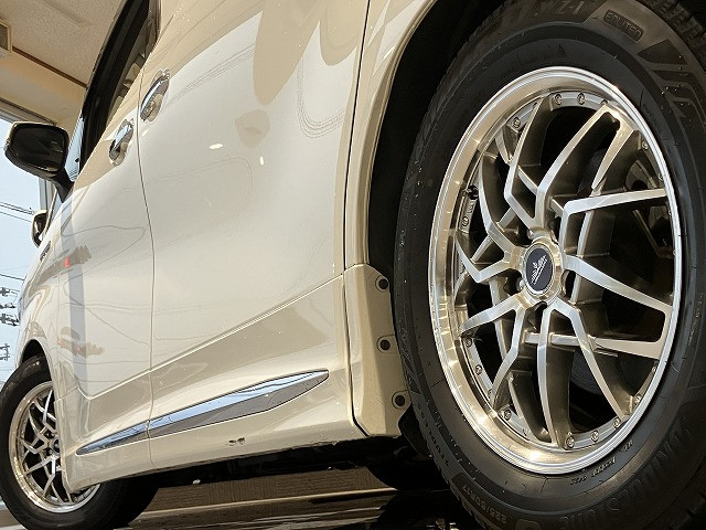トヨタ アルファード ハイブリッド 2.5 SR Cパッケージ E-Four 4WDの中古車