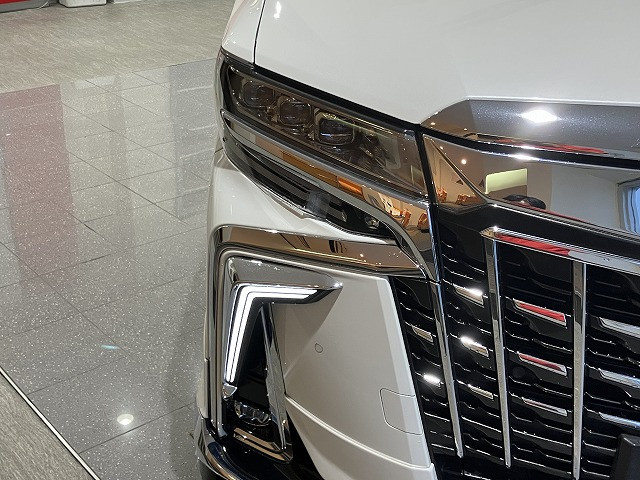 トヨタ アルファード ハイブリッド 2.5 SR Cパッケージ E-Four 4WDの中古車