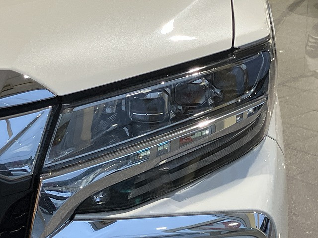 トヨタ アルファード ハイブリッド 2.5 SR Cパッケージ E-Four 4WDの中古車