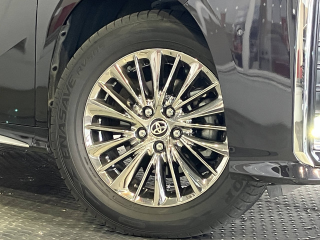 トヨタ アルファード ハイブリッド 2.5 エグゼクティブ ラウンジ S E-Four 4WDの中古車