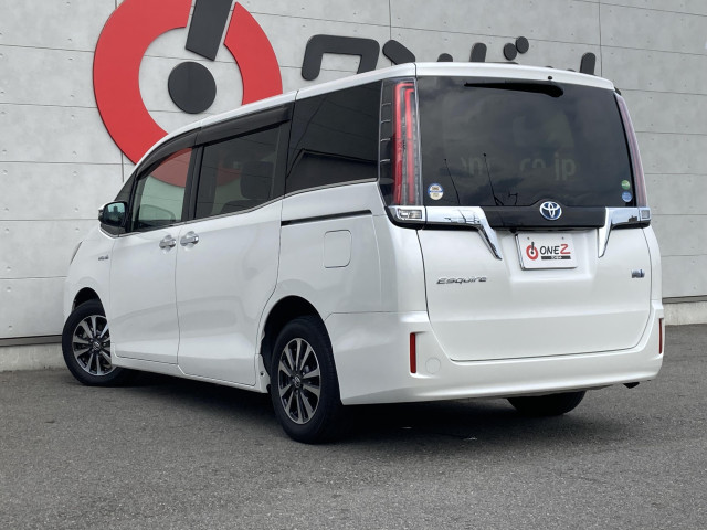 トヨタ エスクァイア 1.8 ハイブリッド Giの中古車