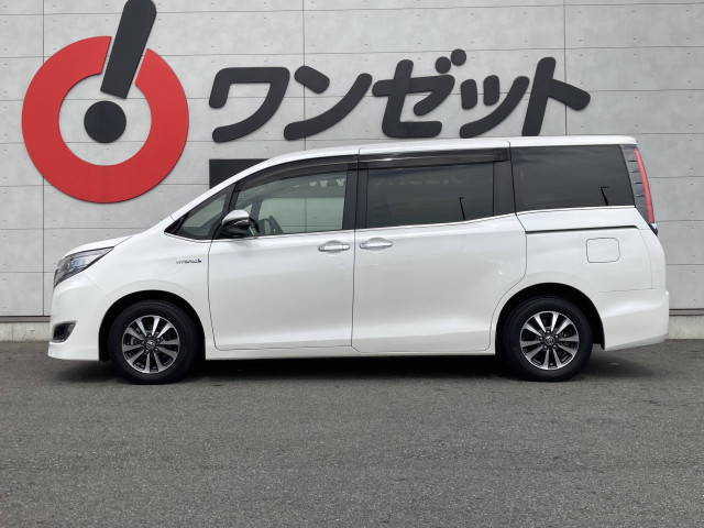 トヨタ エスクァイア 1.8 ハイブリッド Giの中古車