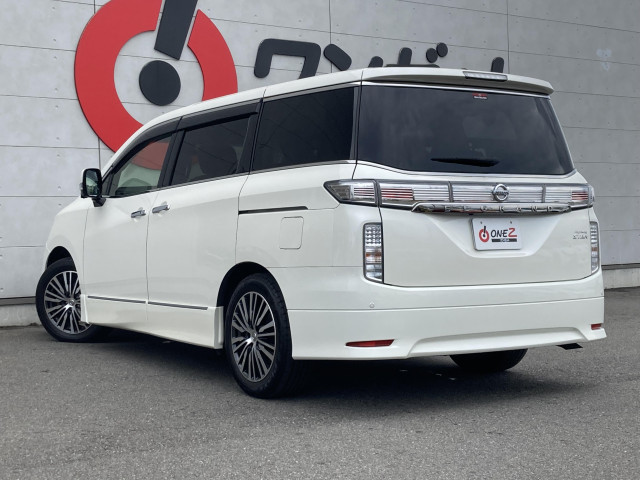 日産 エルグランド 2.5 250ハイウェイスター プレミアムの中古車