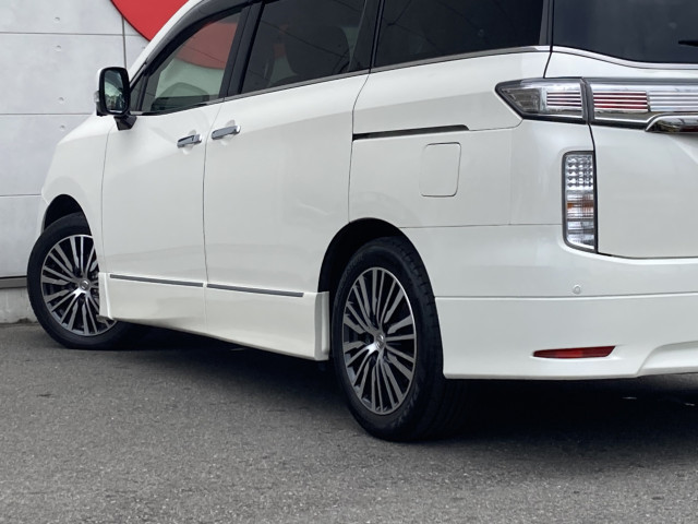 日産 エルグランド 2.5 250ハイウェイスター プレミアムの中古車