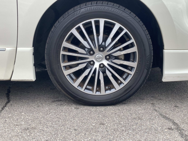 日産 エルグランド 2.5 250ハイウェイスター プレミアムの中古車