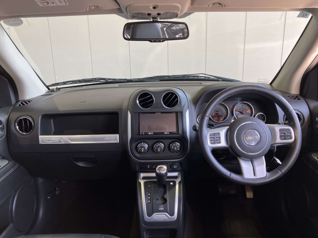 ジープ コンパス ノース 4WDの中古車
