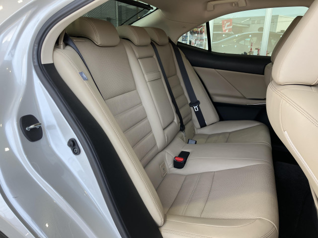 レクサス IS 300 バージョンLの中古車