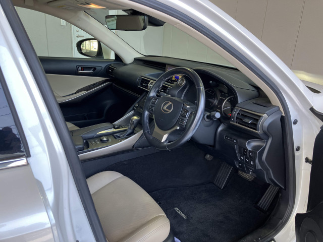 レクサス IS 300 バージョンLの中古車