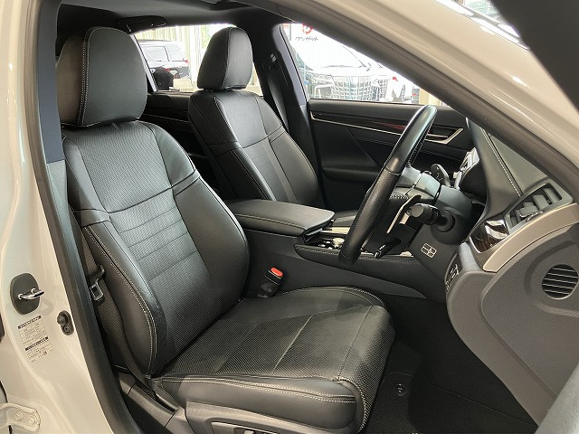レクサス GS 300h Fスポーツの中古車