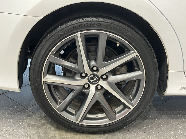 レクサス GS 300h Fスポーツの中古車